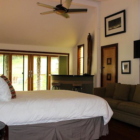 New Park Retreat Hotel Ithaca Exterior foto